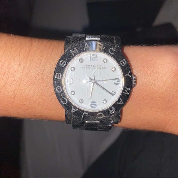 Marc Jacobs Watch - Picture 3 of 6